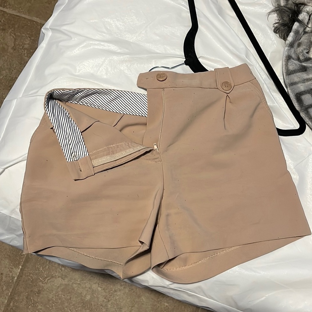 Tan blouse shorts